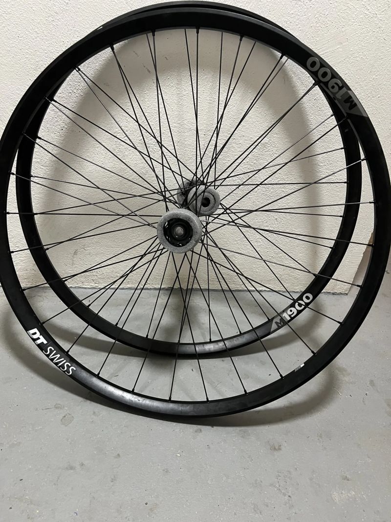 DT SWISS M1900 SPLINE 30mm 29er microspline