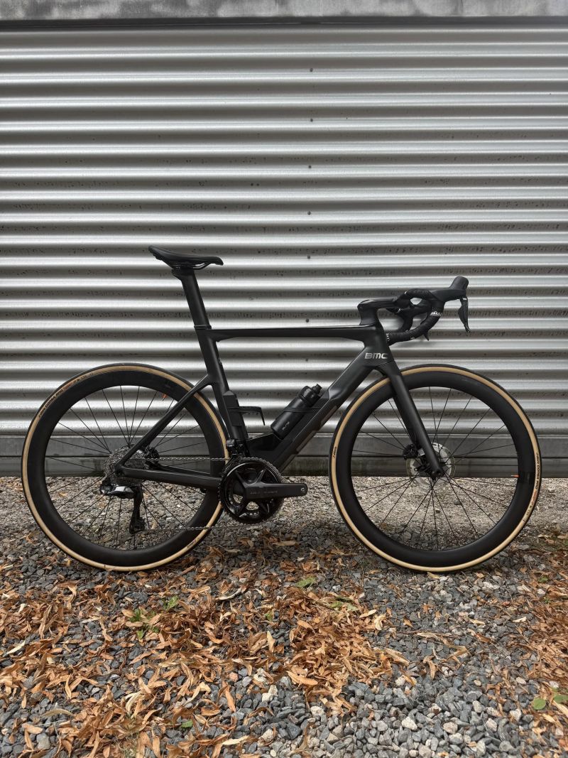 BMC Timemachine road 01 - Ultegra Di2 2x12