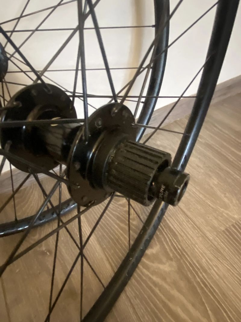 Kola Bontrager Kovee TLR 29”