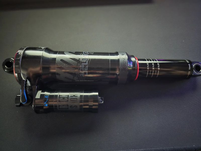 Rock Shox super deluxe 250x70