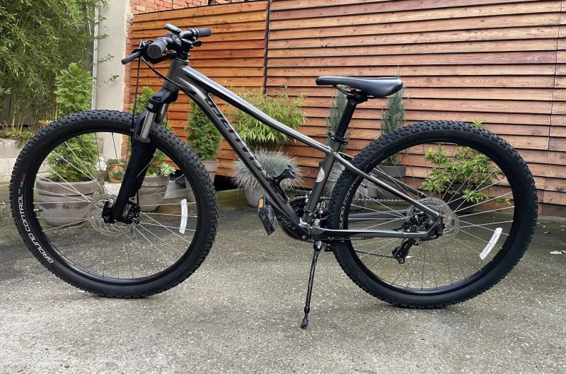 Specialized Pitch