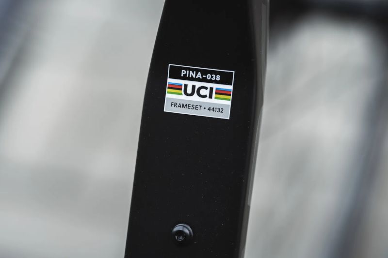 Pinarello Dogma F SRAM FORCE E1 AXS