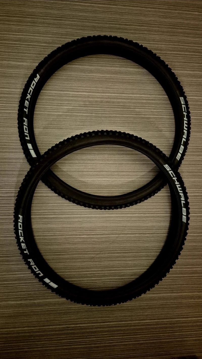 2KS Nové Schwalbe Rocket Ron 29x2.25" Performance Addix TLR