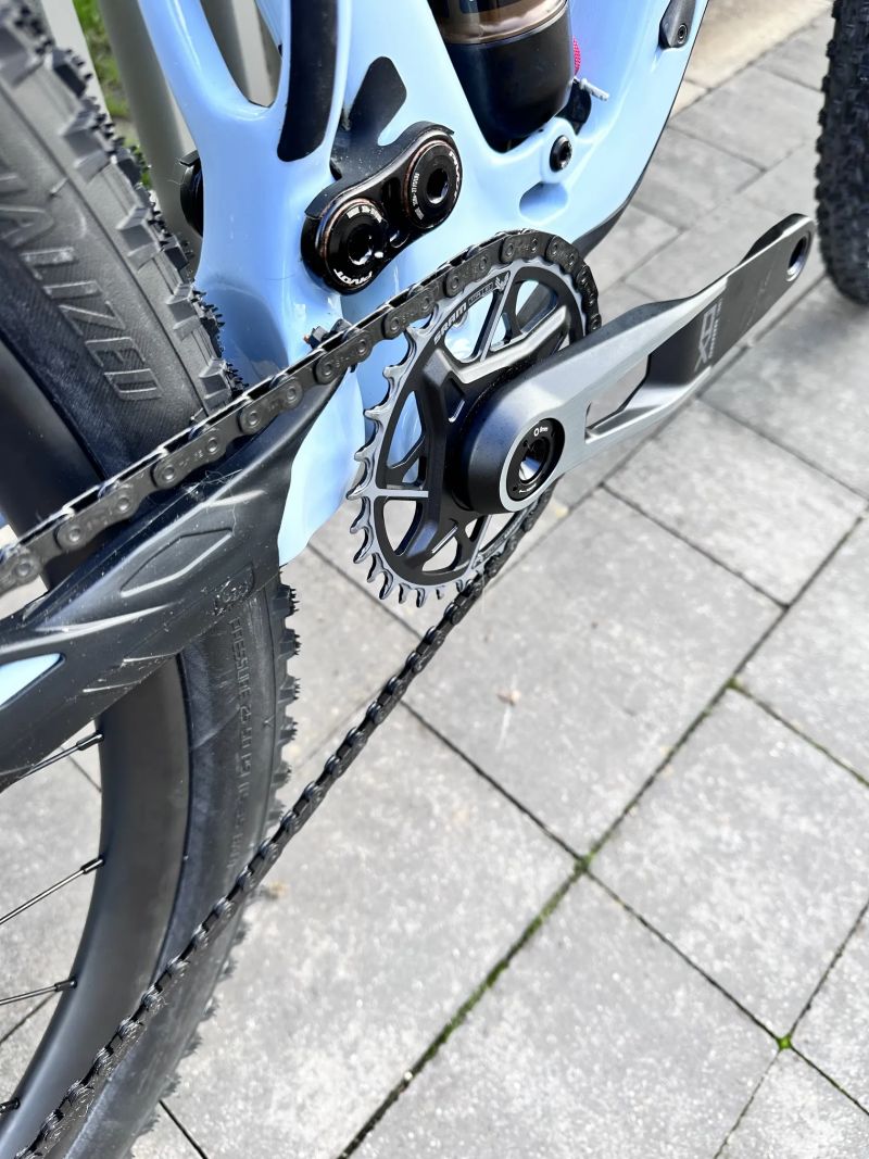 Pivot Cycles Mach 4 SL