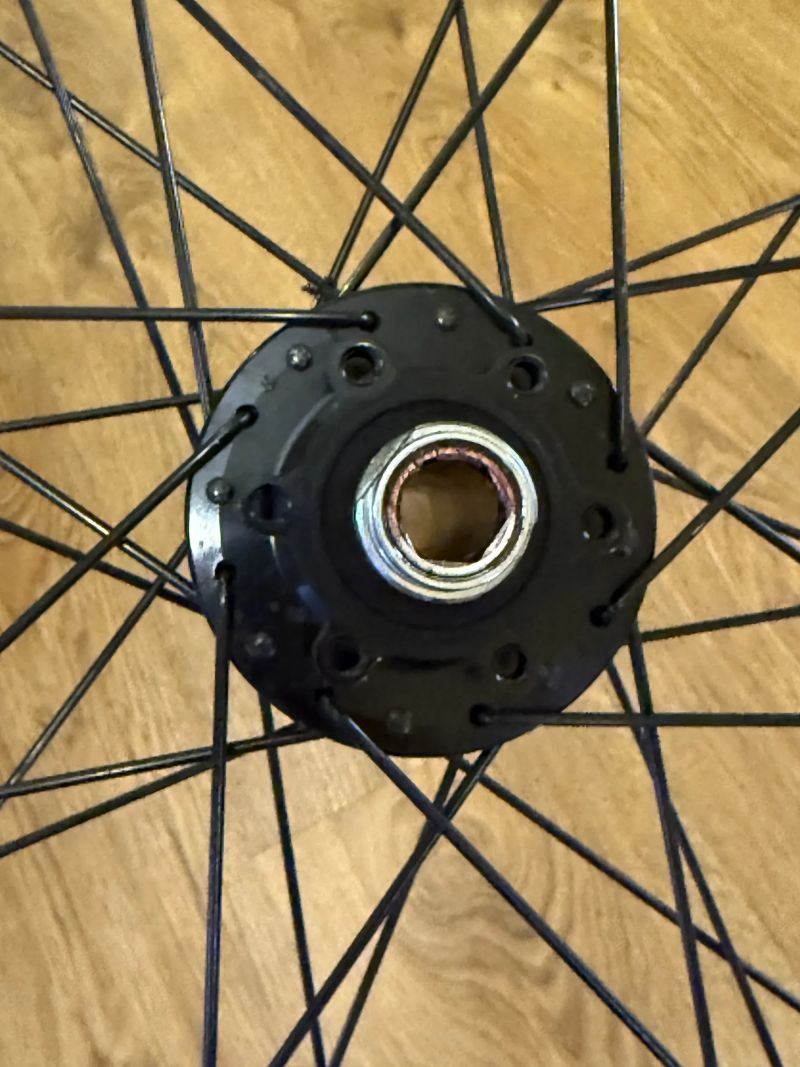 vyplrtená kola 29" ráfky WTB náboje AllTerra