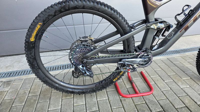 Trek Slash 9.8