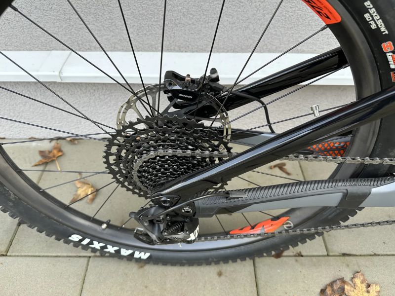 LAPIERRE eZESTY AM LTD, vel XL, rok 2022, najeto jen 498 km !