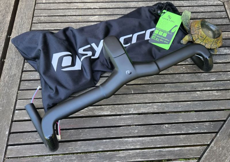 SYNCROS Creston iC SL X – špičkový celokarbonový integrovaný kokpit - NOVÝ