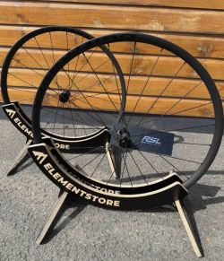 Bontrager Kovee RSL 30 TLR Boost 29 – závodní karbonová kola, set přední + zadní, náboje DT Swiss 24