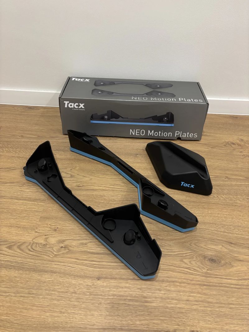 Garmin Tacx Neo 2T + Neo Motion Plates