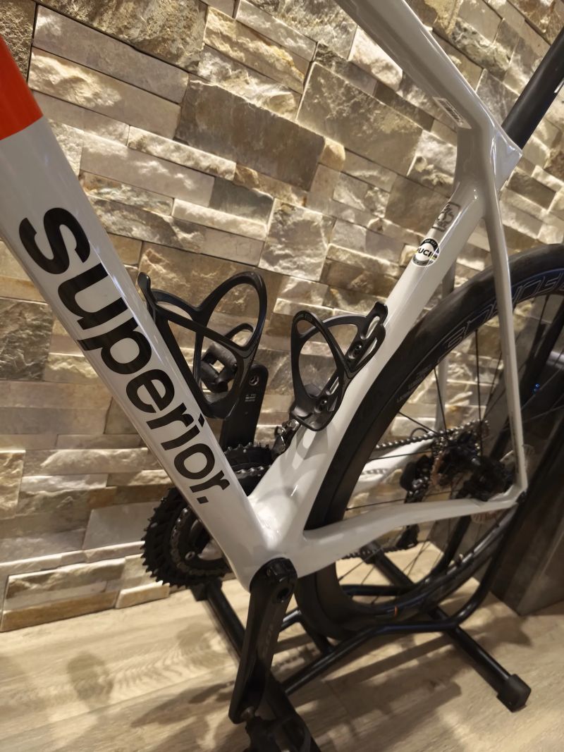 Superior X-Road 9.5 GF (el. řazení, karbonová kola)