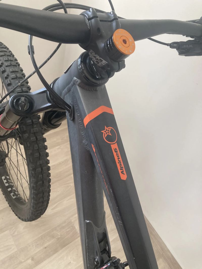 Orange alpine 6