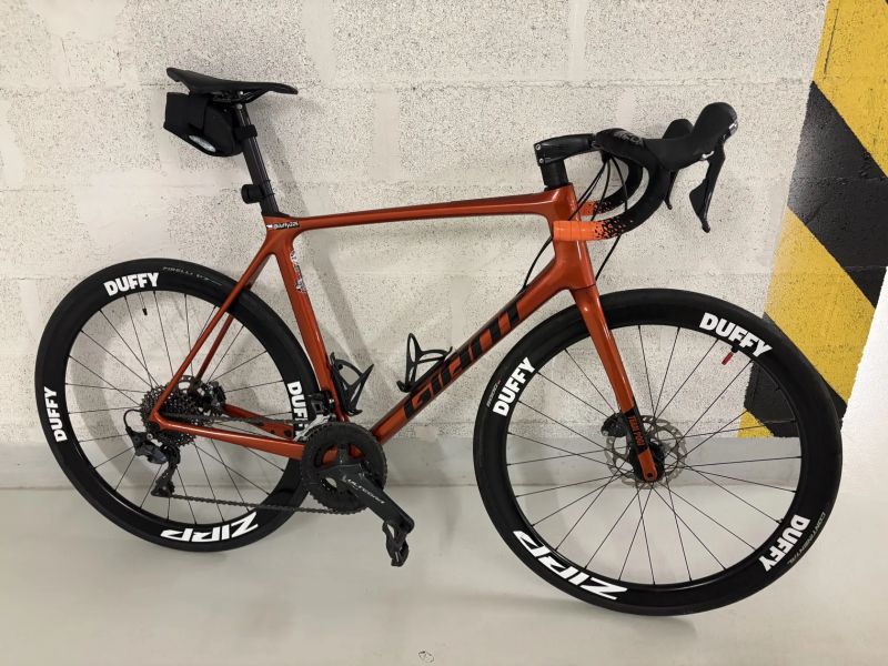 Giant Giant TCR