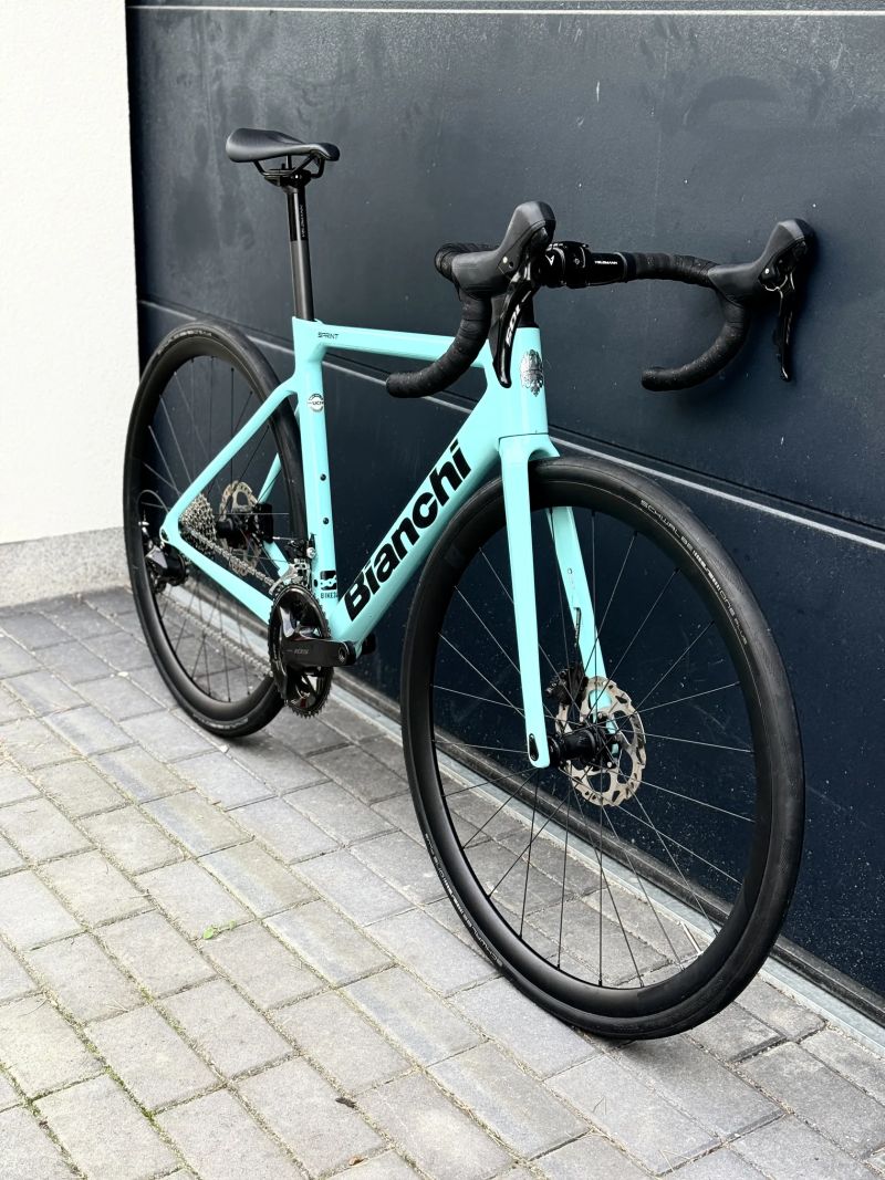 BIANCHI SPRINT SHIMANO 105 - 12SP DISC CELESTE GLOSSY 2025 - Size 53