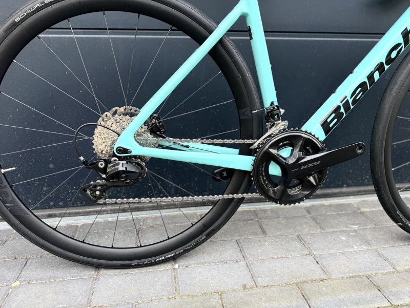 BIANCHI SPRINT SHIMANO 105 - 12SP DISC CELESTE GLOSSY 2025 - Size 53