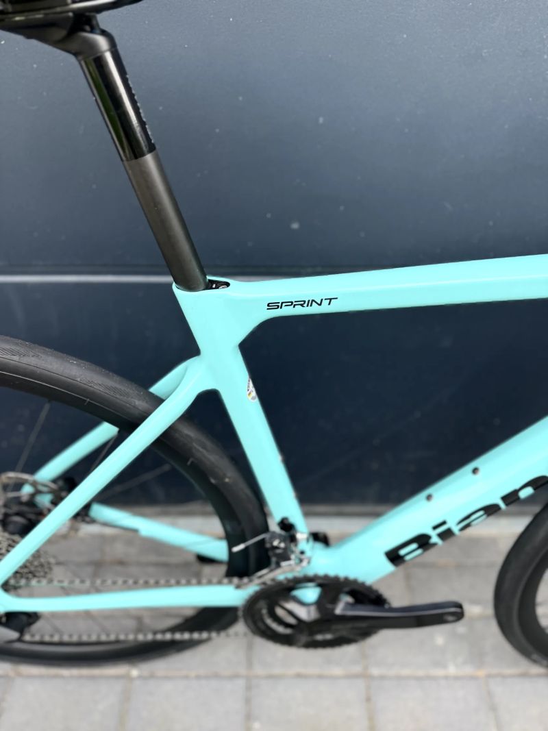 BIANCHI SPRINT SHIMANO 105 - 12SP DISC CELESTE GLOSSY 2025 - Size 53