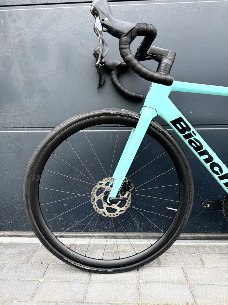 BIANCHI SPRINT SHIMANO 105 - 12SP DISC CELESTE GLOSSY 2025 - Size 53