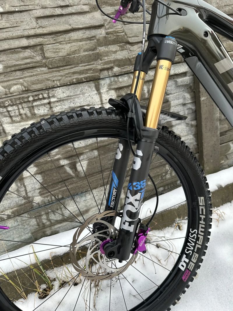 Trek Rail Carbon Gen 4 Custom vel. L (nájezd 570 km)