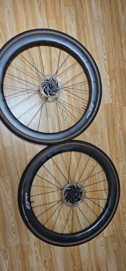 Zipp 303s