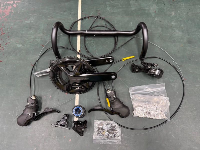 Kompletní Shimano sada 105, 2x12 - 2025 NOVA