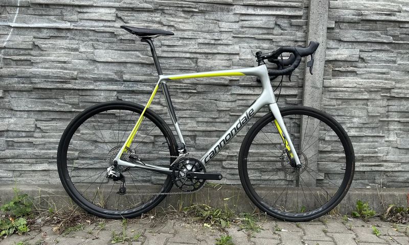 Cannondale Synapse Carbon Disc RED, vel. 61