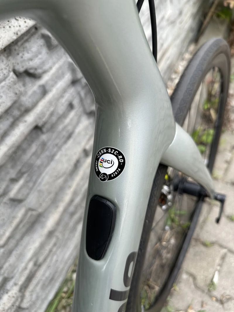 Cannondale Synapse Carbon Disc RED, vel. 61