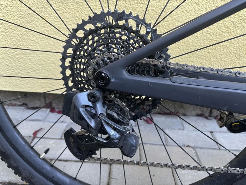 Canyon LUX - world cup CFR