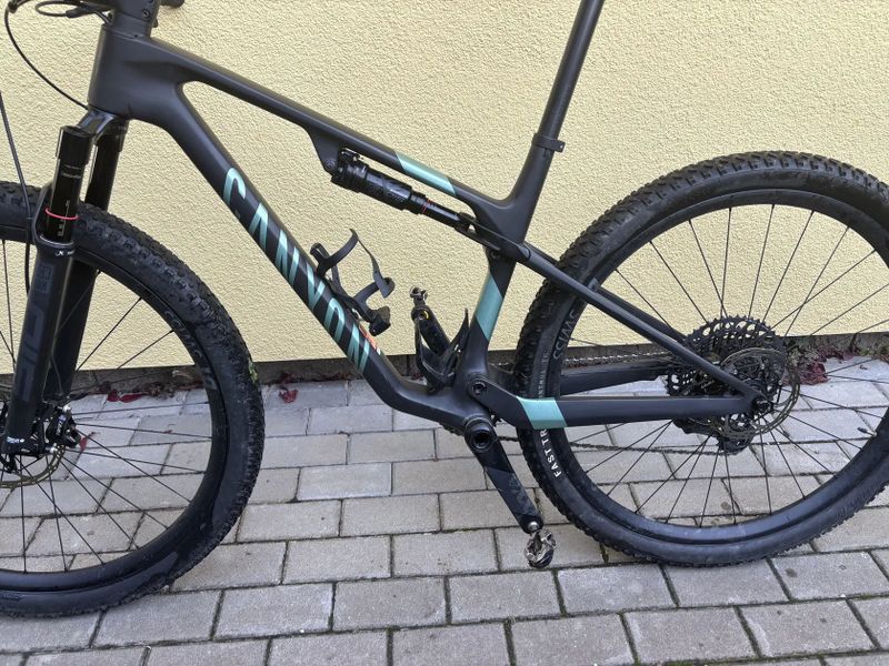 Canyon LUX - world cup CFR