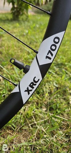 NOVÁ karbonová zapletená kola Dt Swiss XRC 1700 s náboji DT Swiss 350