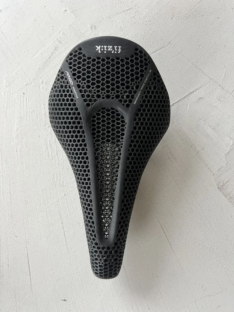 Prodám sedlo Fizik Vento Argo R3 140 mm
