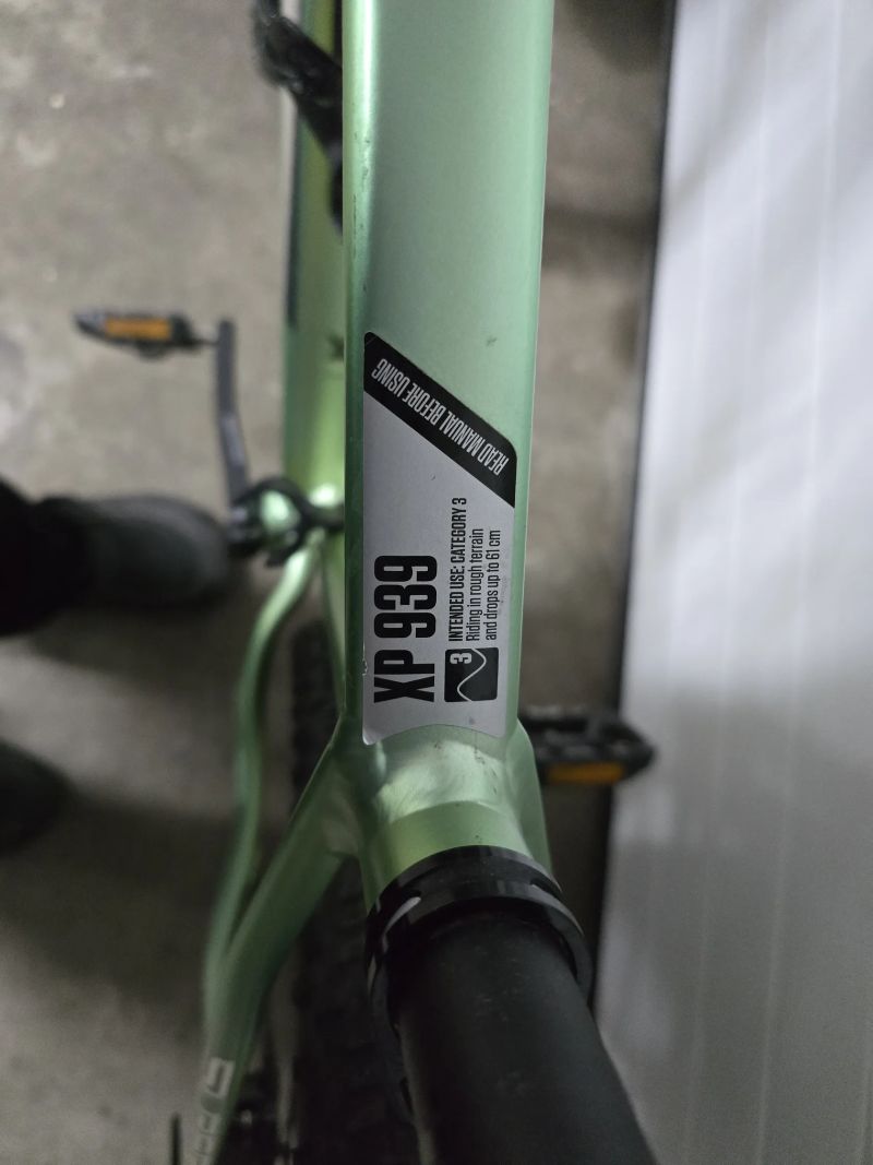 Superior XP 939 Matte Lime 29x 19.0“ (L)