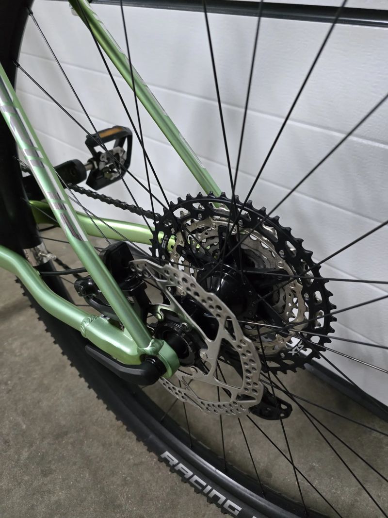 Superior XP 939 Matte Lime 29x 19.0“ (L)