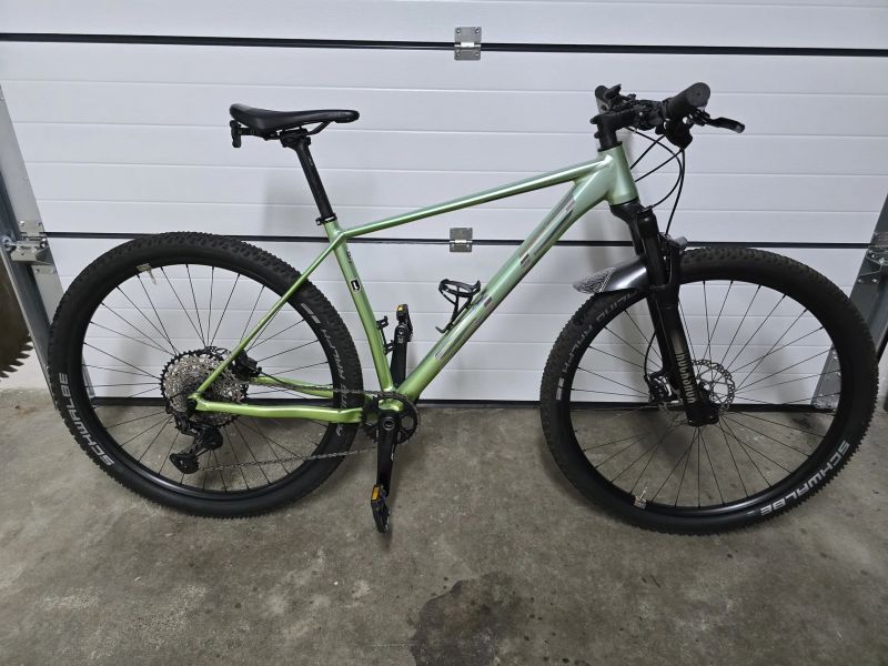 Superior XP 939 Matte Lime 29x 19.0“ (L)