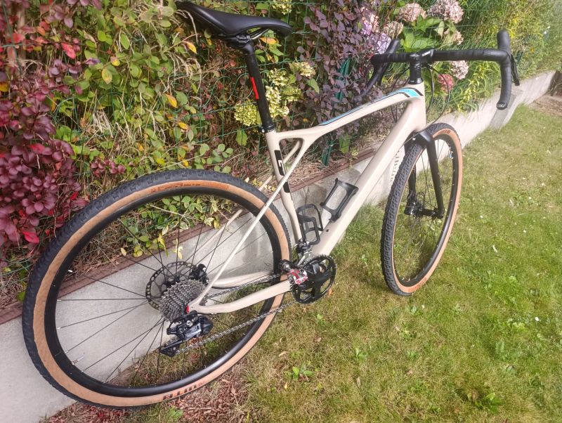 GT Grade expert carbon