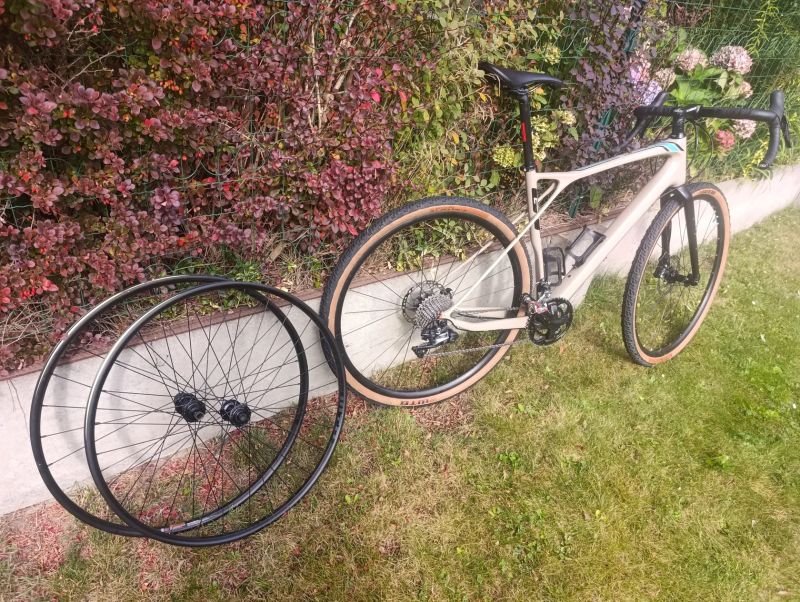 GT Grade expert carbon