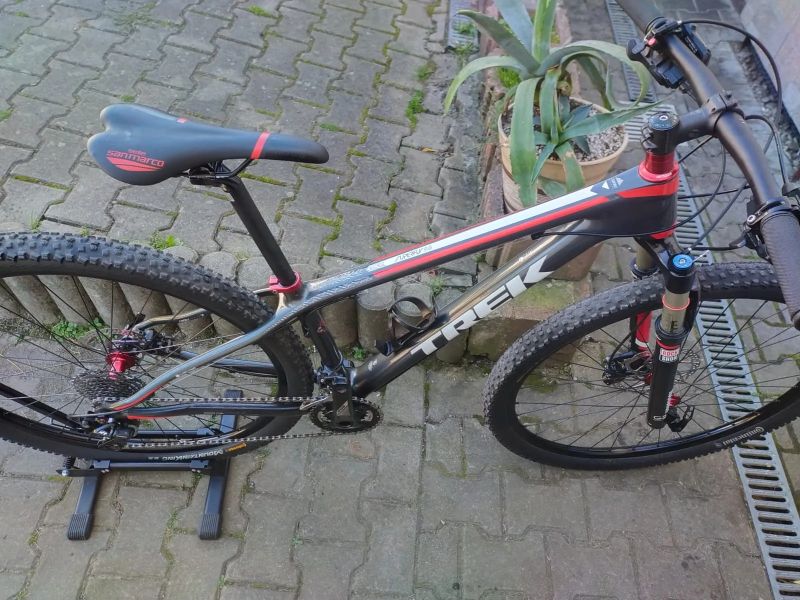 KARBONOVÉ HORSKÉ TREK VELIKOST XS .,.JAKO NOVÉ