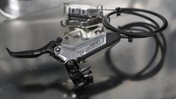 SRAM Level Ultimate Stealth 4-Piston Disc