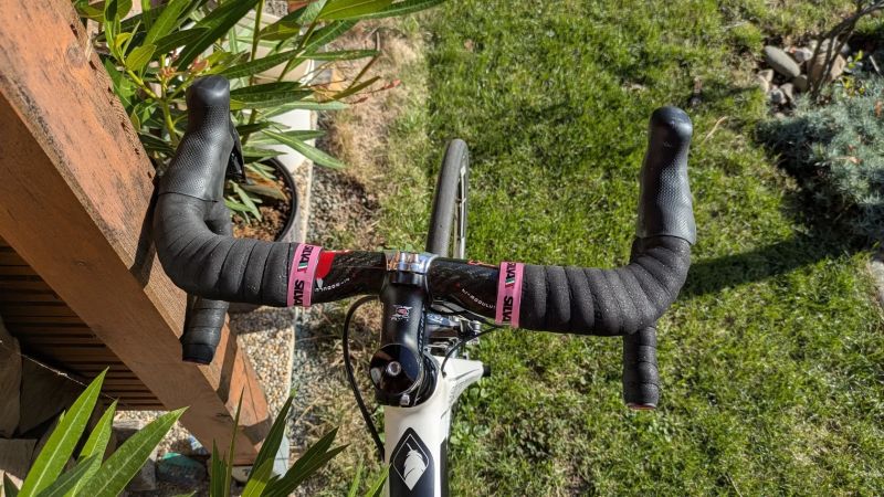 Hilite Theon F1, DT Swiss, Ultegra Di2, karbon