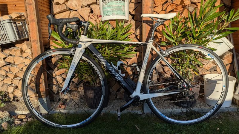 Hilite Theon F1, DT Swiss, Ultegra Di2, karbon