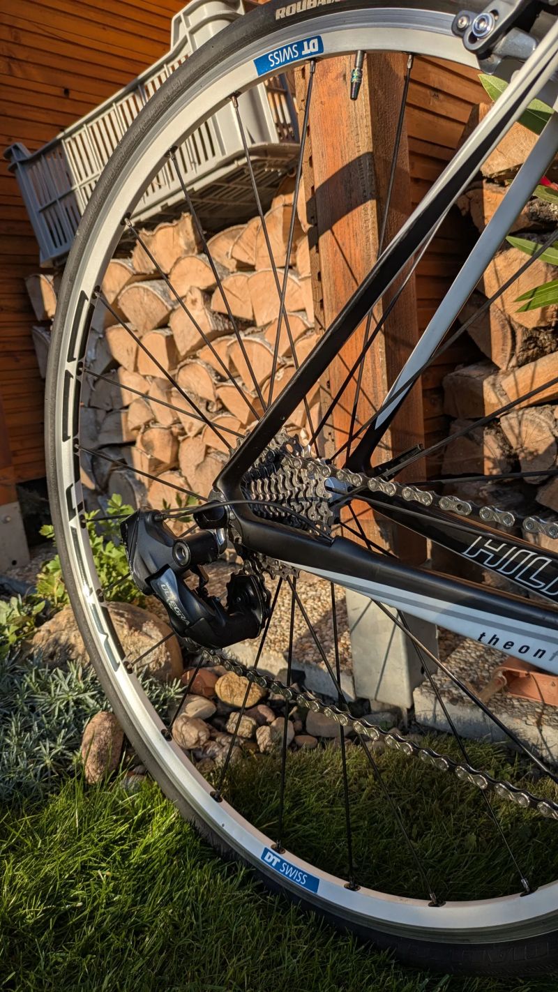 Hilite Theon F1, DT Swiss, Ultegra Di2, karbon