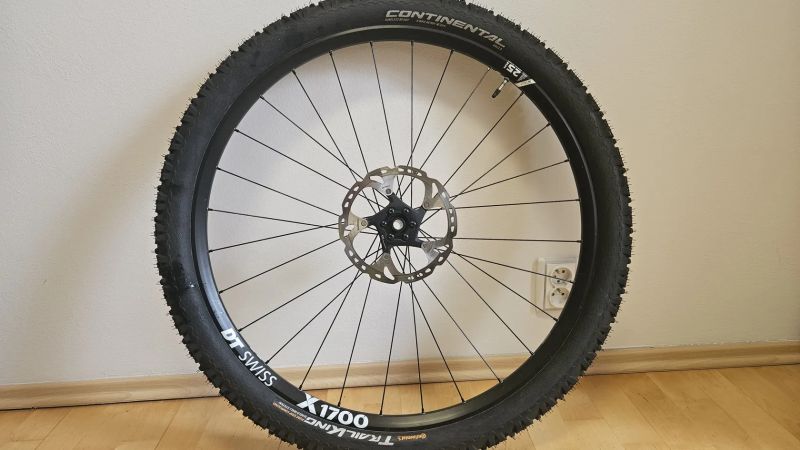 Komplet záplety – DT Swiss X1700 + kotouče + pláště + nová kazeta