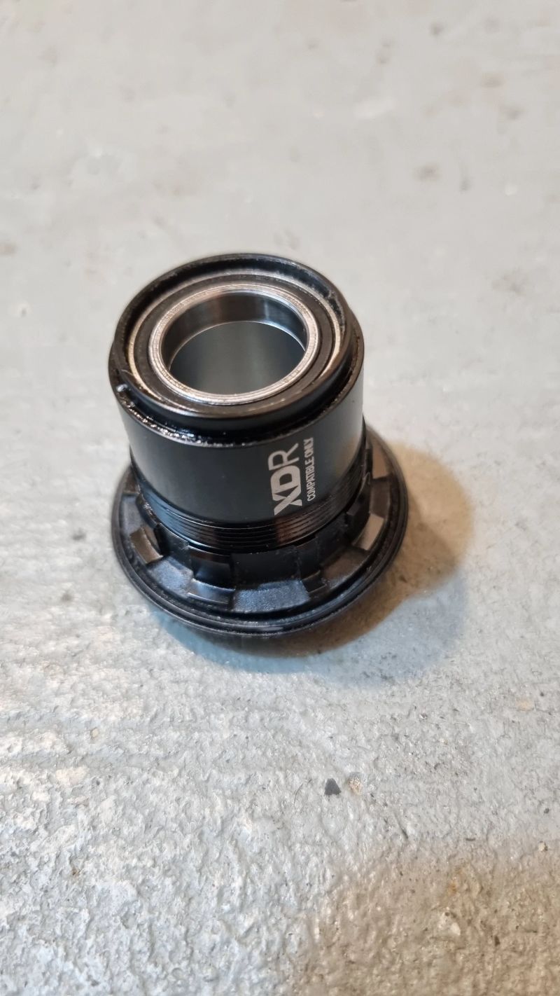 Zipp 303s + pláště Vittoria Shimano HG