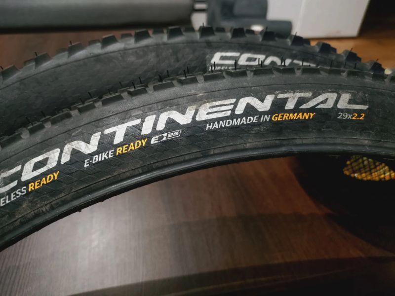 Pláště Continental