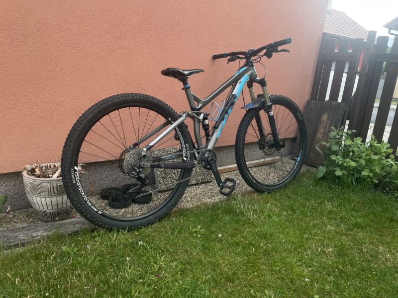 Prodám Felt Felt edikt 50P