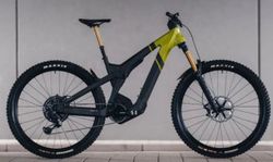 SCOTT Patron ST eRIDE 900 Tuned, BOSCH CX-Race, 750Wh, celoodpružené elektrokolo vel. L