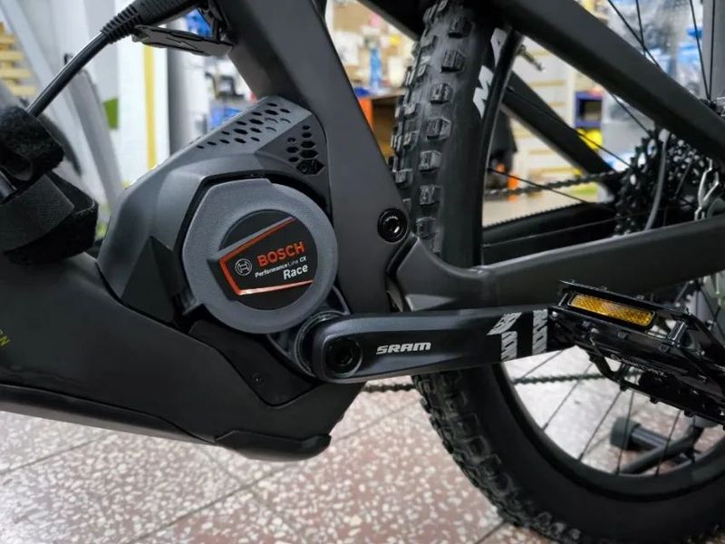 SCOTT Patron ST eRIDE 900 Tuned, BOSCH CX-Race, 750Wh, celoodpružené elektrokolo vel. L