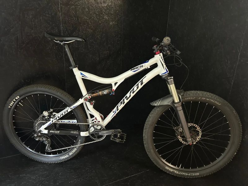 Pivot Cycles Mach 4