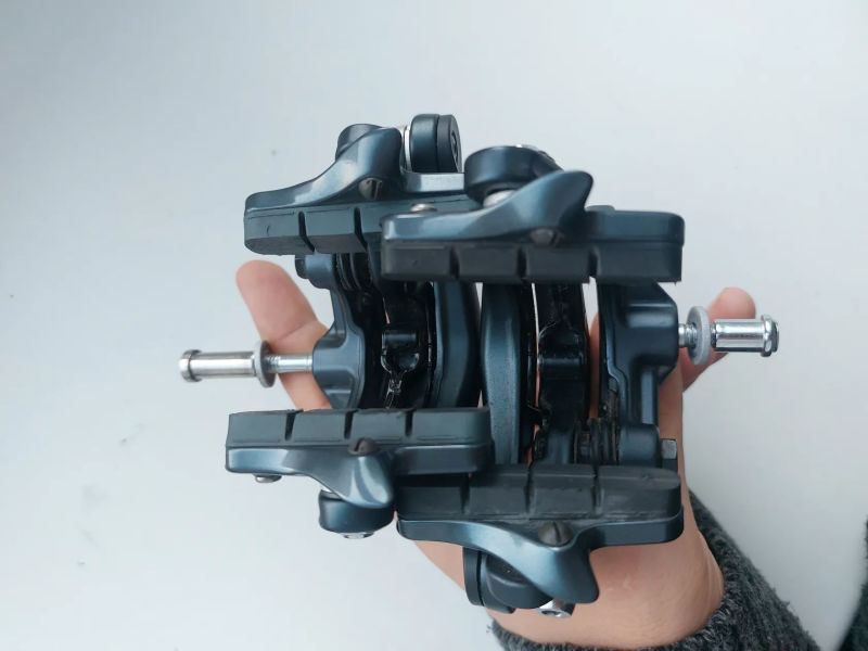 Brzdy Shimano Ultegra 8000 