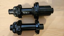 Náboje Newmen Fade R straigh pull 24 spokes