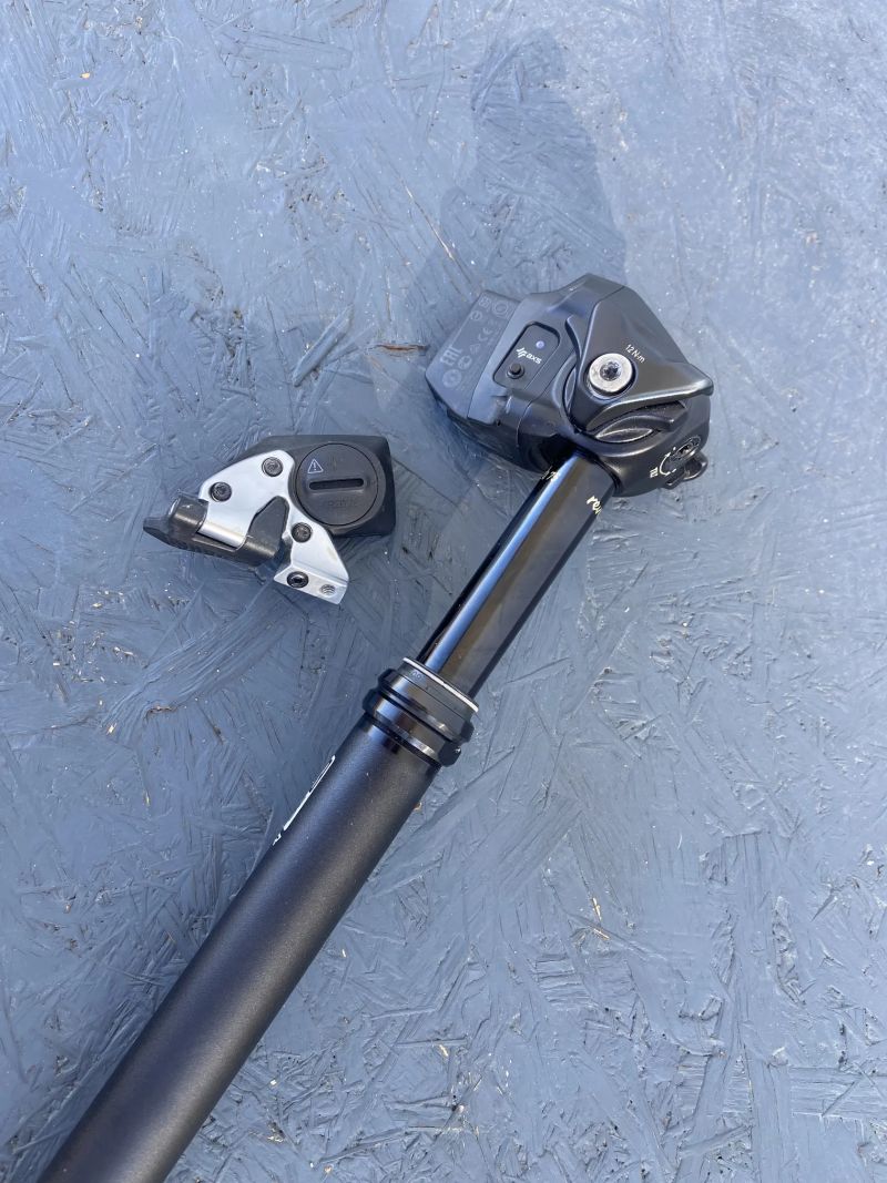 Rock Shox Reverb axs XPLR